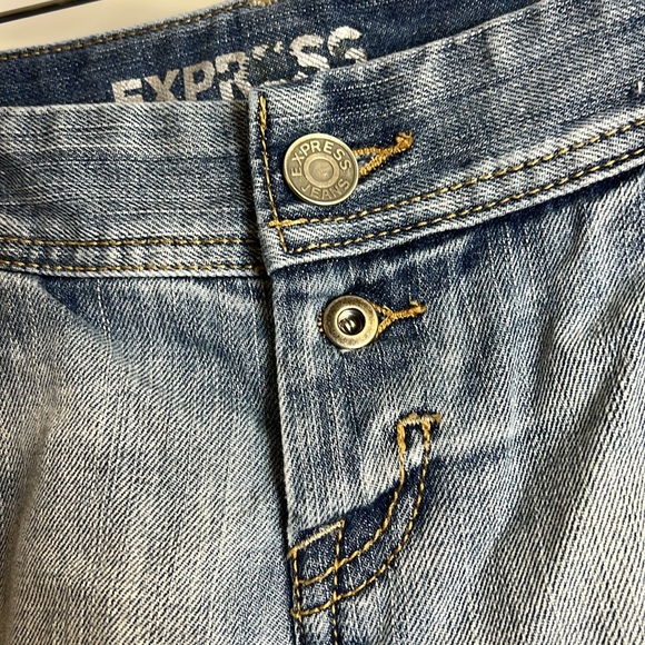 Express Jean Shorts- 2 - Picture 3 of 6
